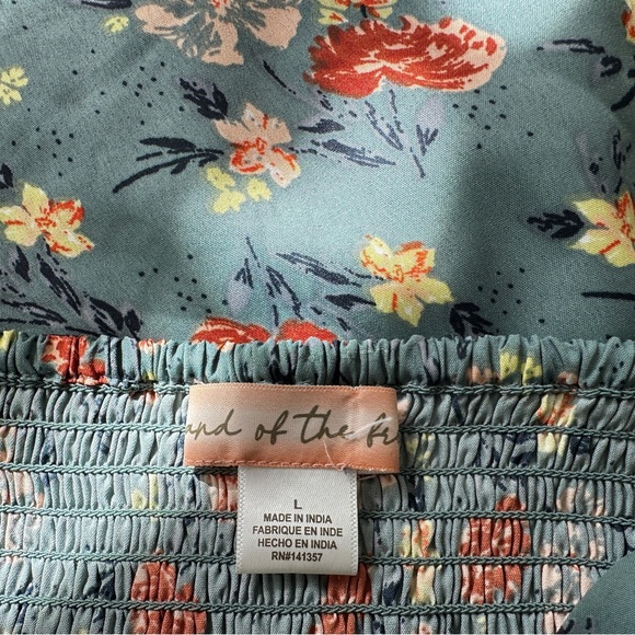 Land of the Free Floral Size Large - Picture 4 of 4